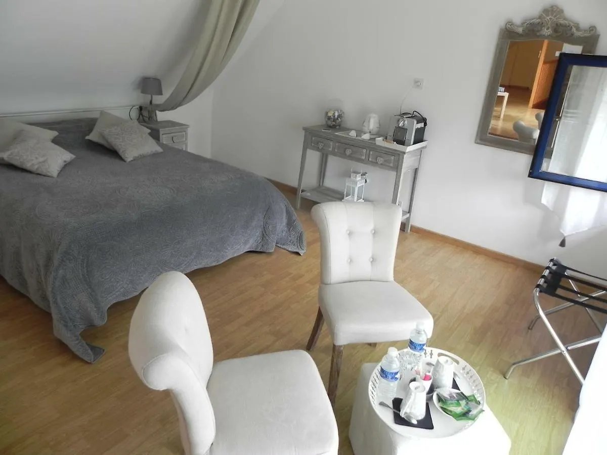 Villa D'Ys Chateaulin 0*,
